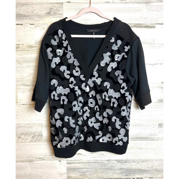 BCBGMAXAZRIA Women’s XS Black Ribbed Abstract Lace Sweatshirt Top 1/2 Sleeve New - Picture 2 of 7